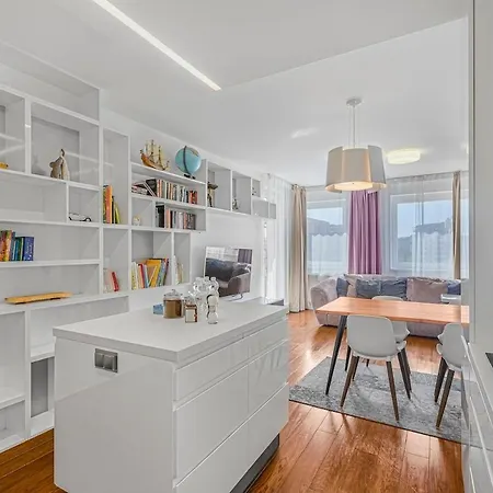 Apartmán New Large Apartment, Free Parking! Praha