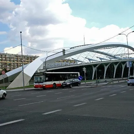 New Large Apartment, Free Parking! * Praha