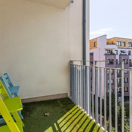 New Large Apartment, Free Parking! Apartmán