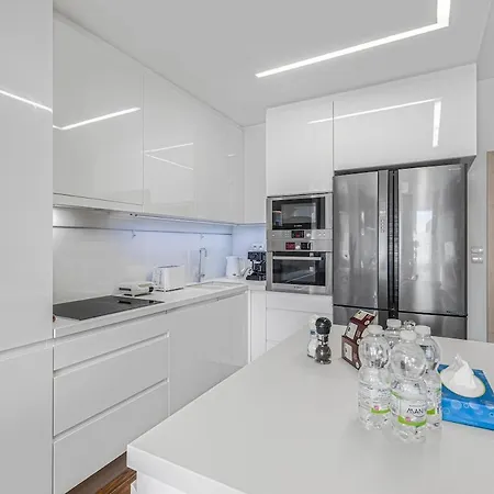 New Large Apartment, Free Parking! Apartment Prague