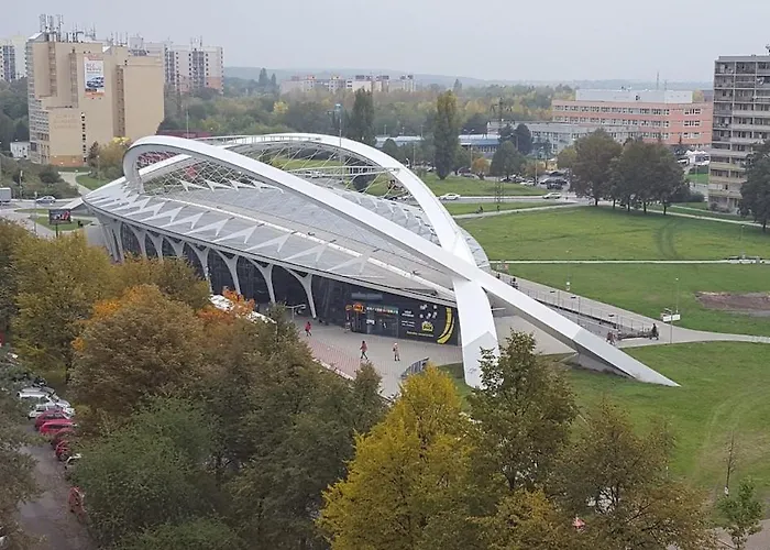 New Large Apartment, Free Parking! Praga