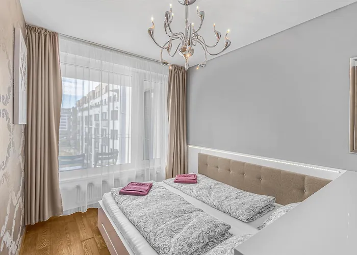 Apartament New Large Apartment, Free Parking! Praga